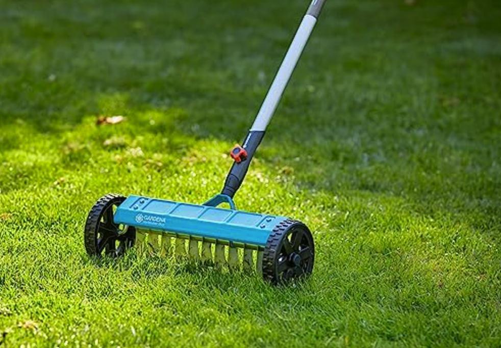 Gardena Lawn Scarfier with Wheels